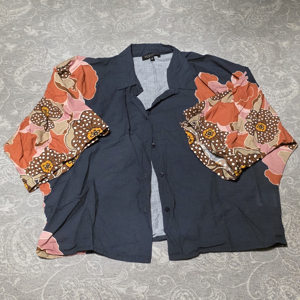 Magari Floral Wide Sleeve Button-Up Shirt (Size M)